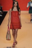 /album/galeria%20de%20fotos%3a%20moda%20ver%c3%a3o/verao-2010-jpg/